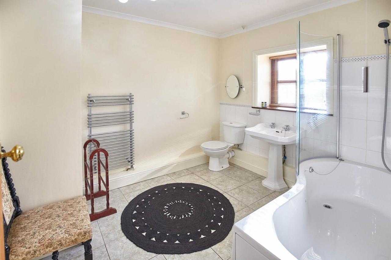 Host & Stay - The Arches Cottage Brotton ภายนอก รูปภาพ