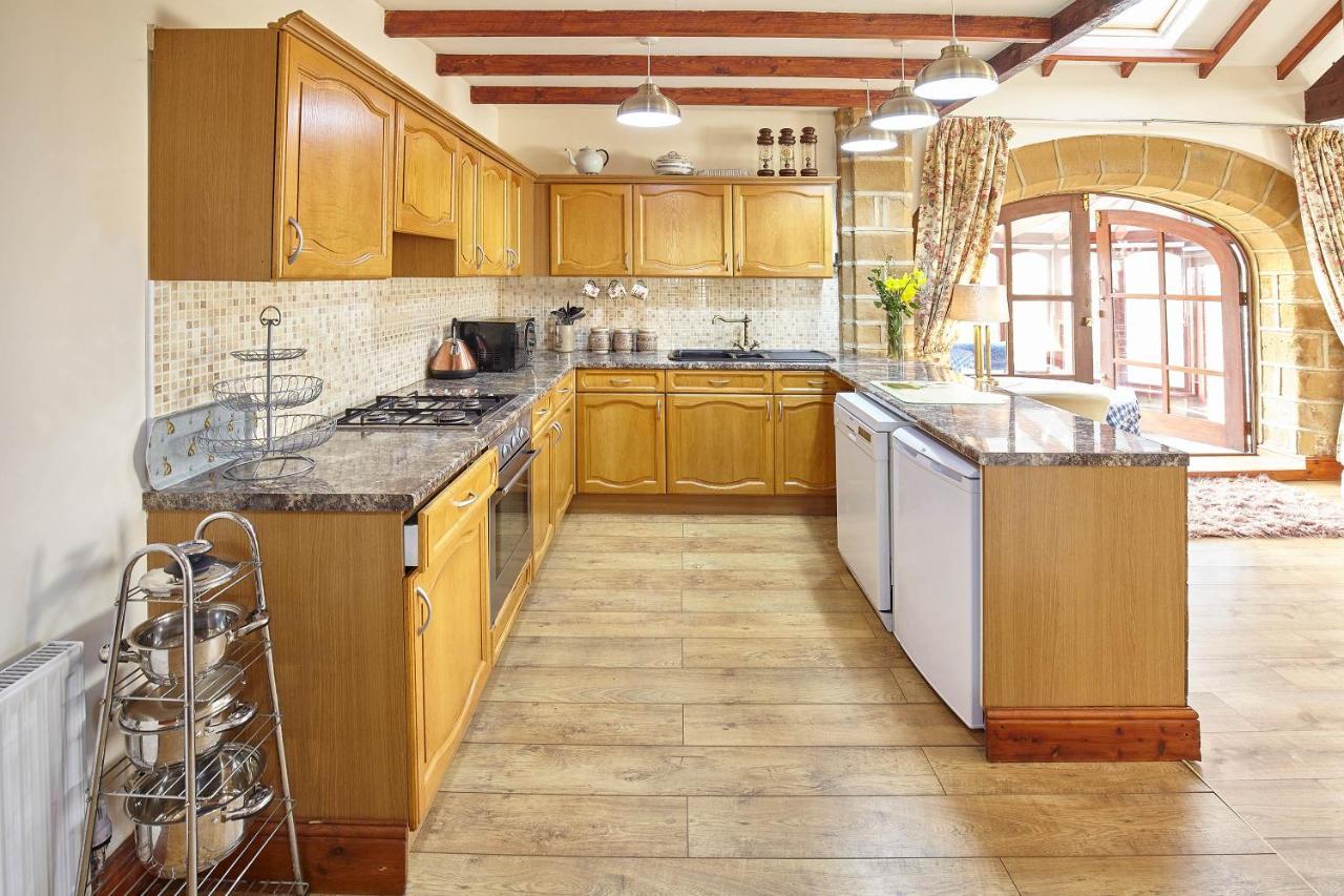 Host & Stay - The Arches Cottage Brotton ภายนอก รูปภาพ