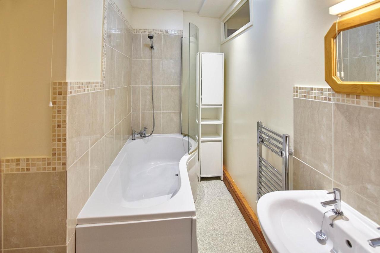 Host & Stay - The Arches Cottage Brotton ภายนอก รูปภาพ
